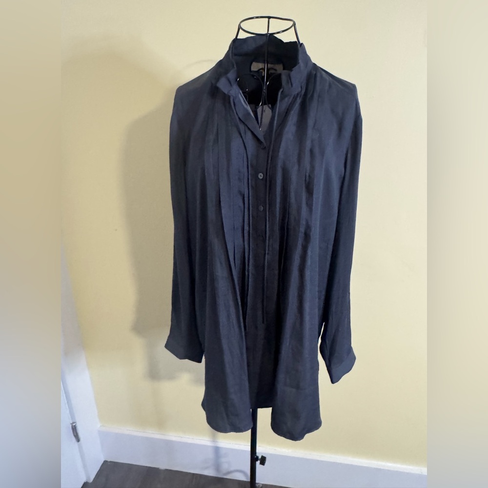 NWT LOFT Charcoal Gray Tie Neck Three Quarter Neck ButtonDown Top Size 14